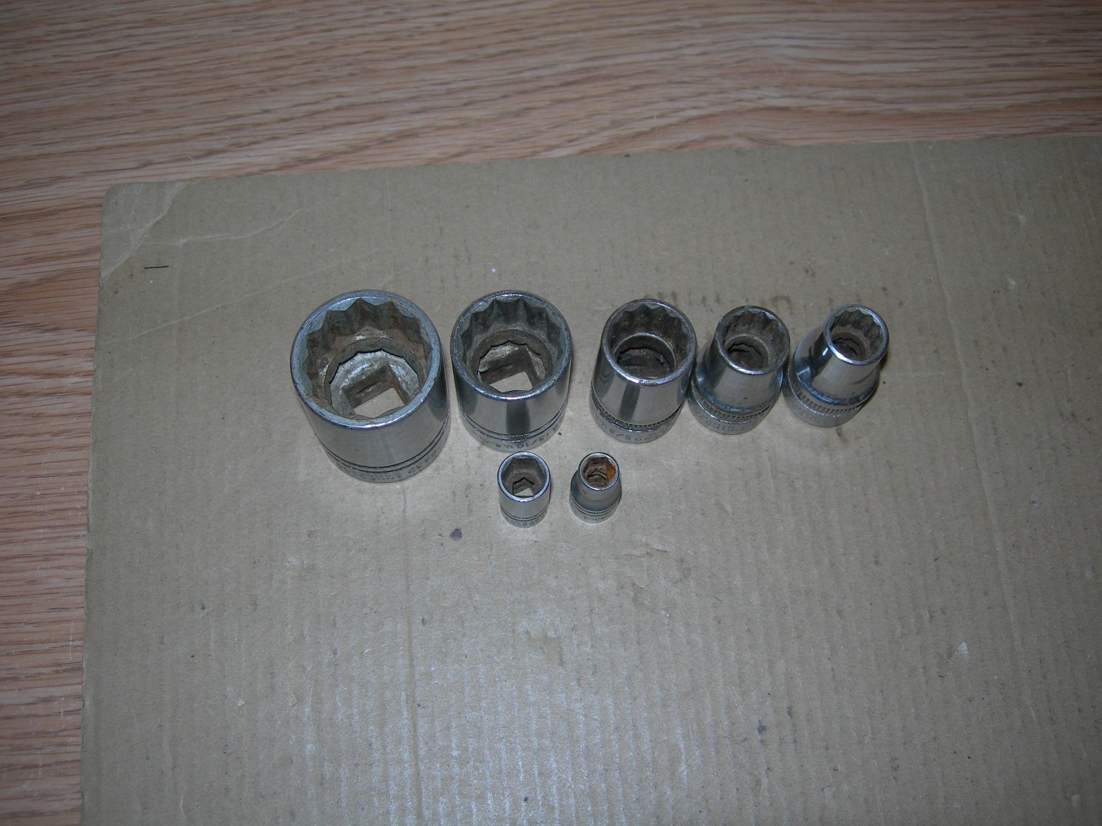 Vintage Indestro Sockets 5 @ 1/2″ & 2 @ 1/4″ Drive made in USA.