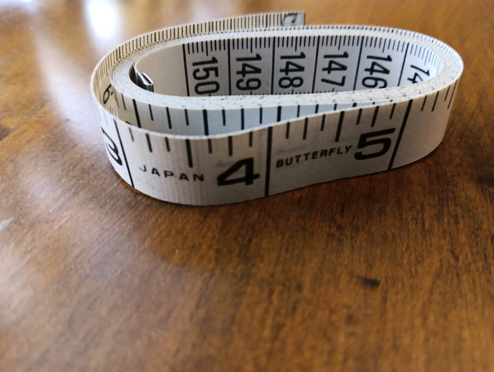 Vintage Butterfly Fiberglass Measuring Tape 60″ – Made in Japan standard metric