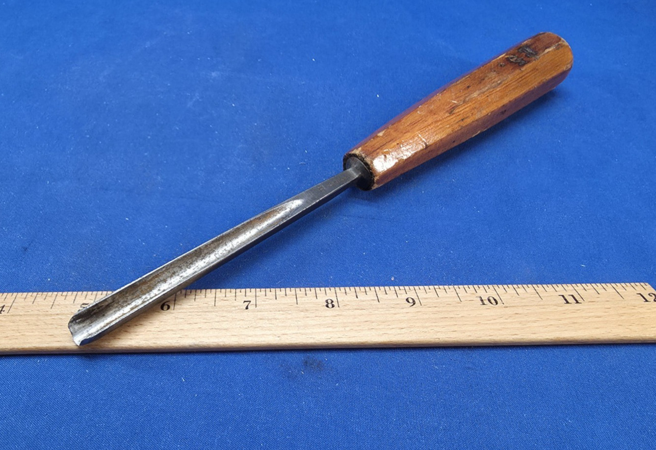 Vintage SJ Addis with Ward & Payne Deep No. 11 Sweep 5/16″ Carving Tool W & P