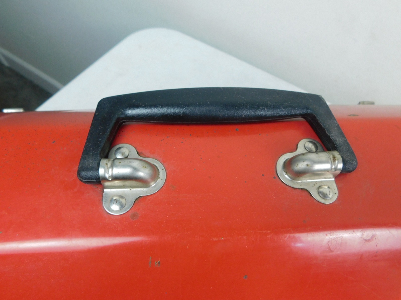 Excellent 1960s Vintage Portable WESTERN AUTO Red Tool Box Metal 20″ w Tray HOT