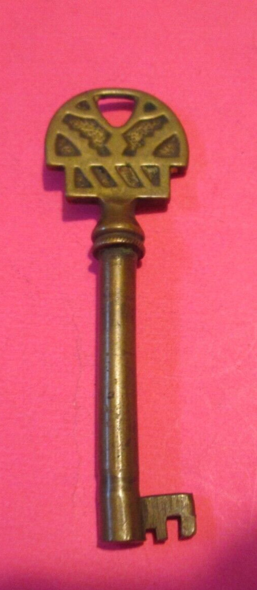 VINTAGE OPEN BARREL BRASS EASTLAKE SKELETON KEY CABINET DRESSER KEY 3 INCHES