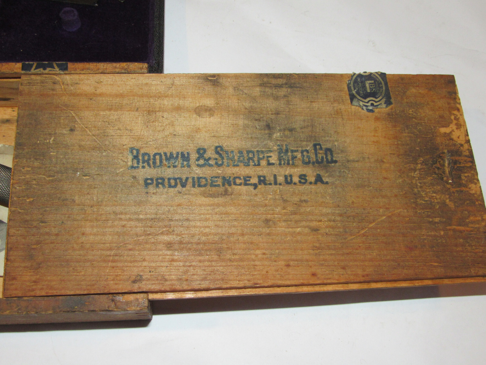2 VINTAGE BROWN & SHARPE MICROMETERS! 1-2″ 61A/2-3″ 62! WITH STORAGE BOXES! USA!