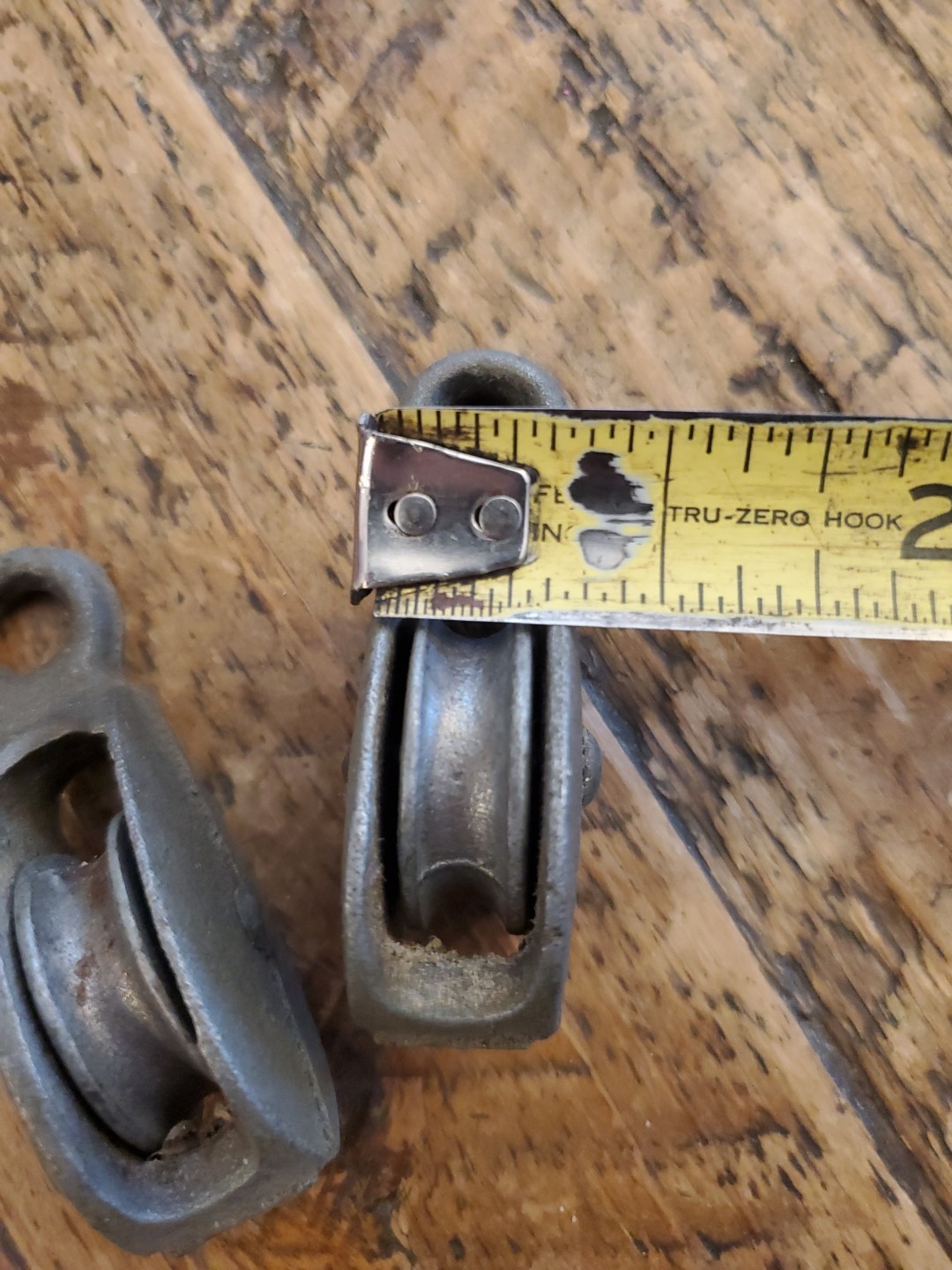 Lot Of 2 Small Cast Metal Vintage Pulleys Rigging Nautical Ship