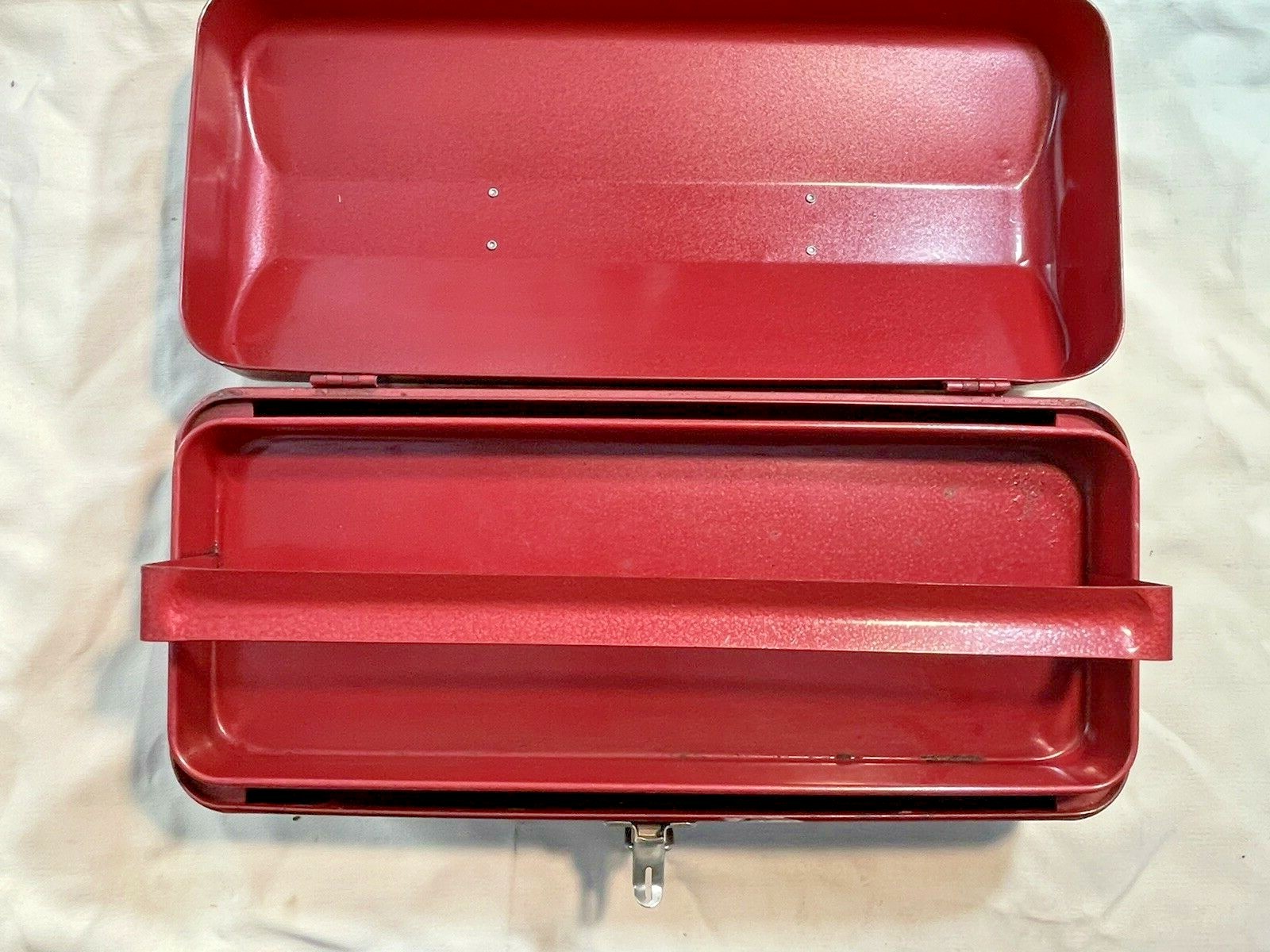 VINTAGE 15” DARK RED MY BUDDY METAL TOOL BOX with Lockable Latch