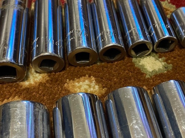 Lot of 20 Powr-Kraft 1/2″ & 3/8″ Dr 12 Pt Deep Well Sockets & Extensions