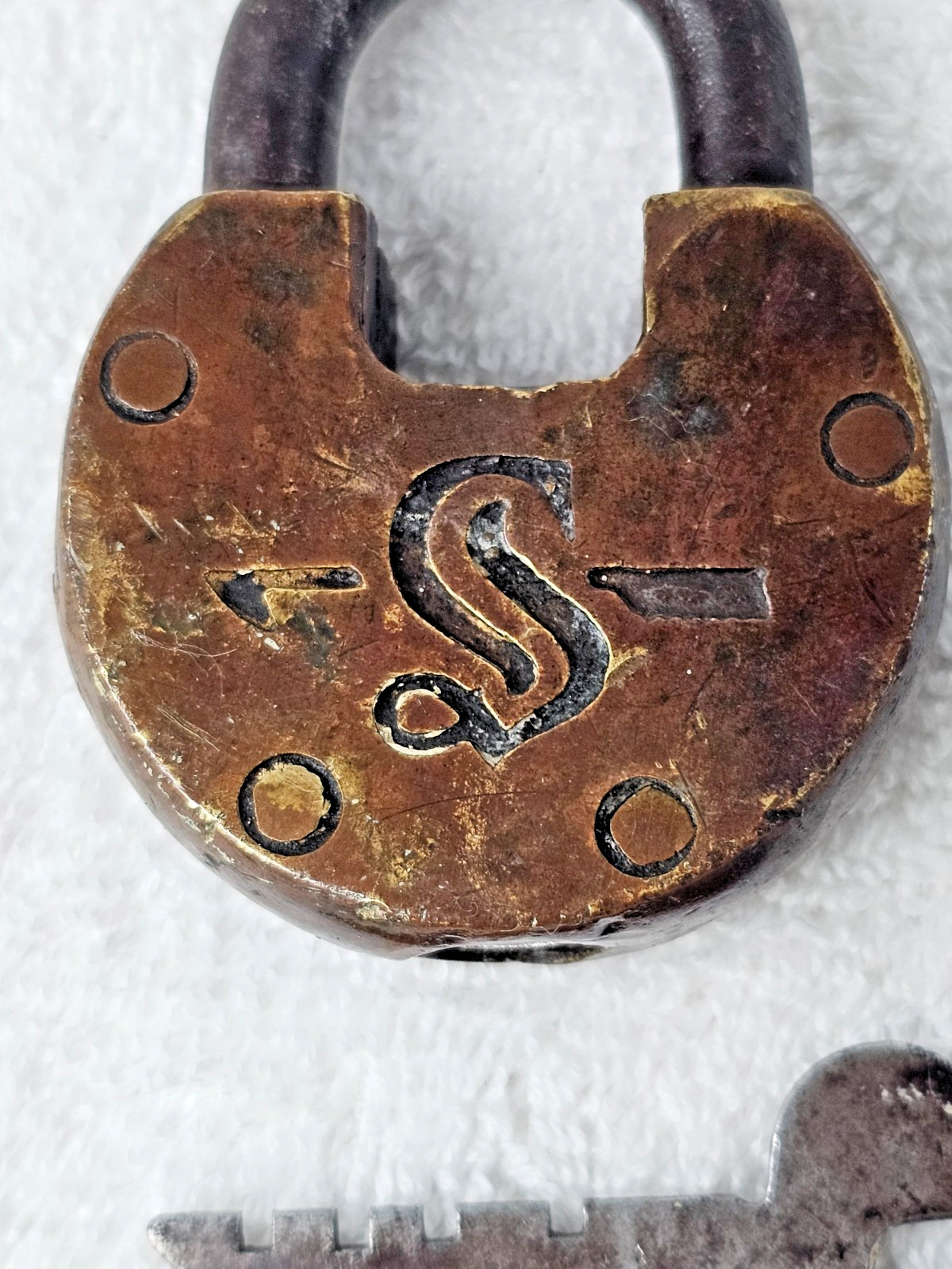 Antique Simmons Hardware Co Brass Pancake Padlock Lock Working Key Arrow S Logo