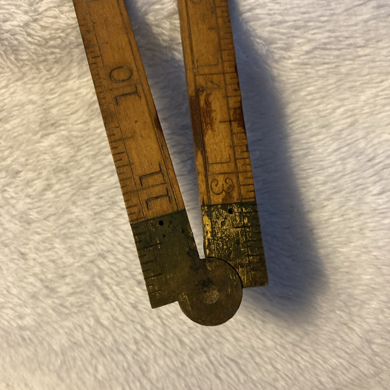 Antique Lufkin #751 (61)Boxwood 24″ BRASS BOUND Wood Folding Ruler Vintage USA