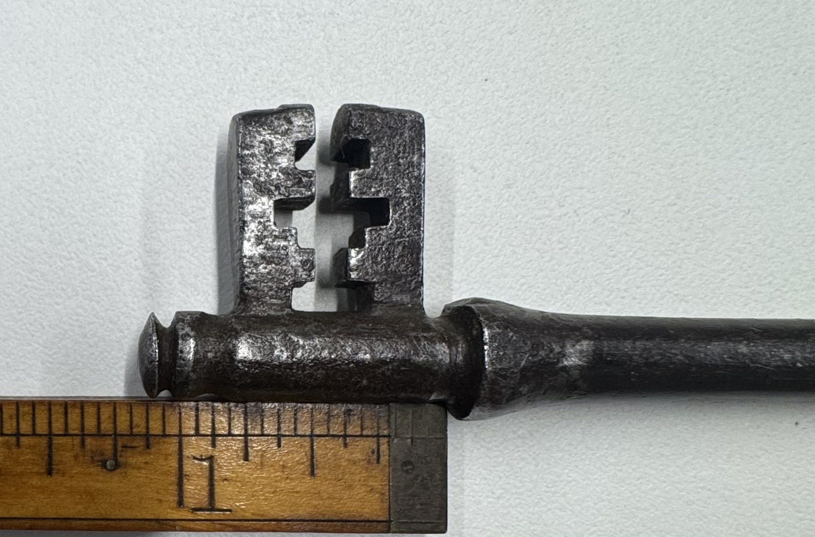 🌿 🗝️Antique Skeleton Key Solid Barrel Key authentic Antique Key!