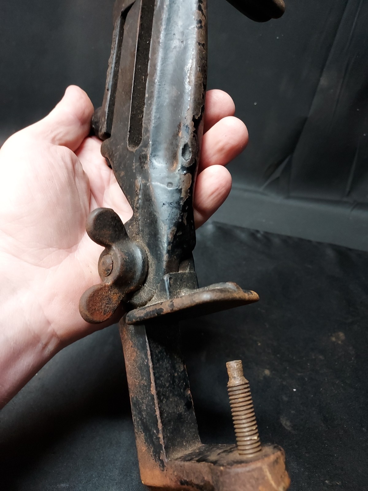 Early 1900s Sargent No. 104 Vise Cast Iron Hand Buck Saw Sharpening Clamp USA