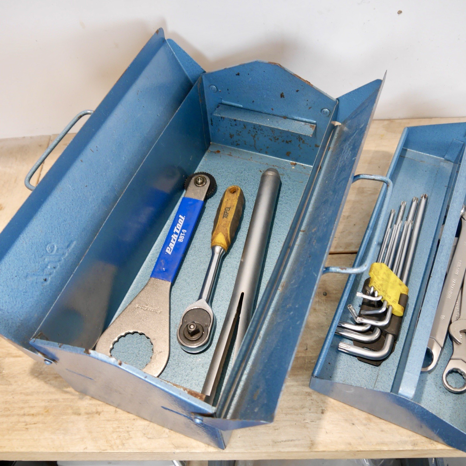Small 14” ITAL Blue Metal Toolbox/ Barn Box, Classic Car, Vintage Bike