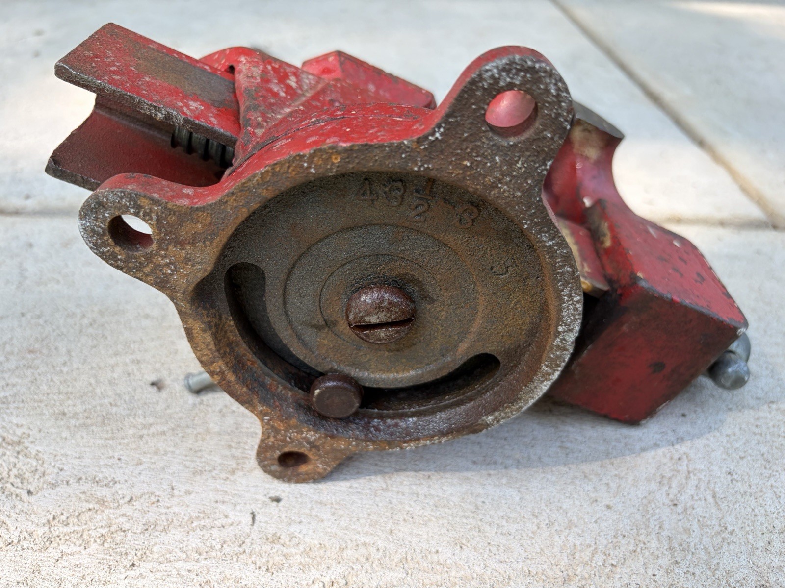 Vintage Columbian No. 03 1/2 M2 Swivel Anvil Bench Vise 3-1/2″ Jaws