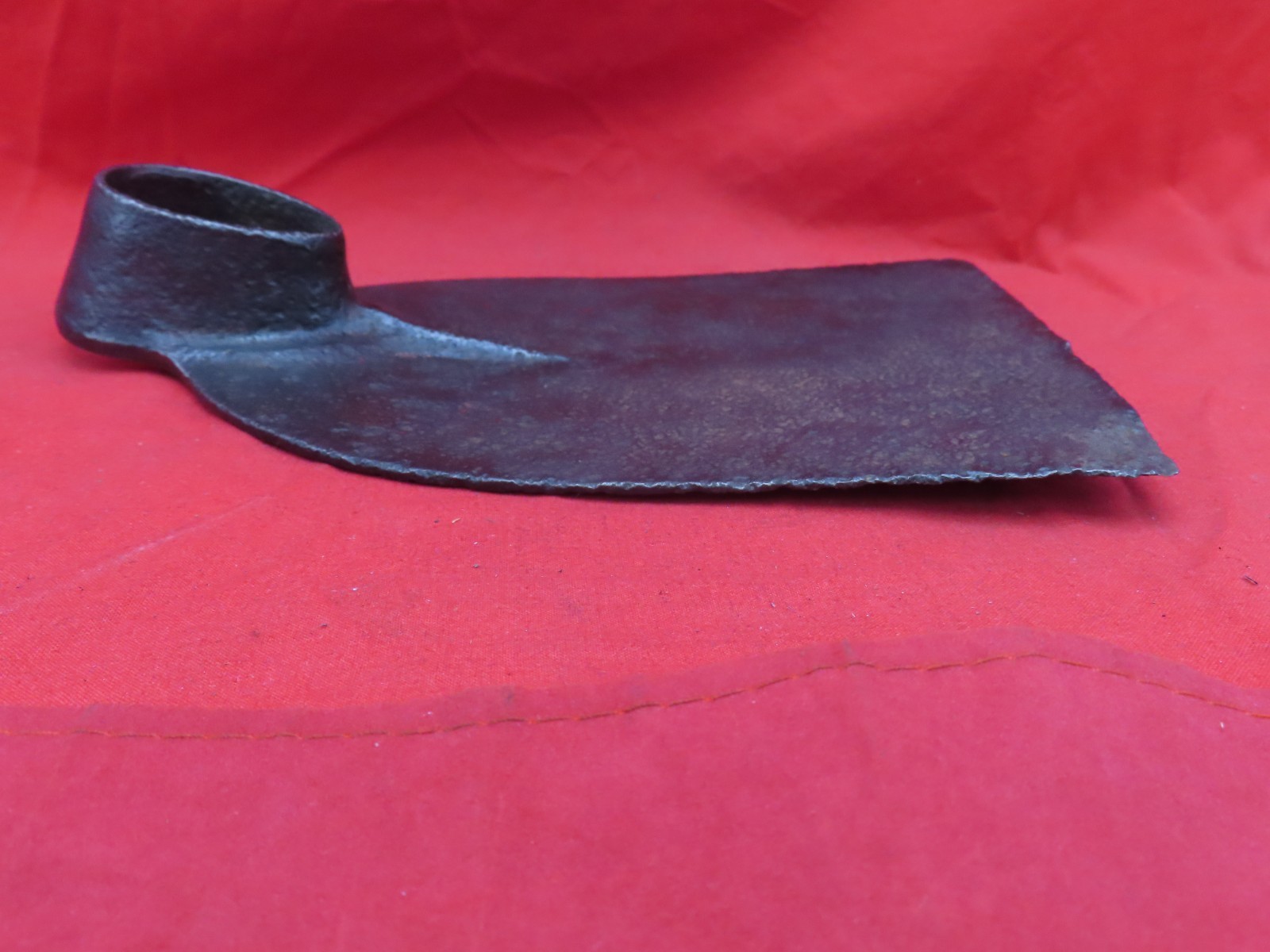 VTG UNMARKED FORGED OLD FARM GARDEN DIGGING TOOL GRUB HOE 2 Lb 1 Oz AXE ADZE