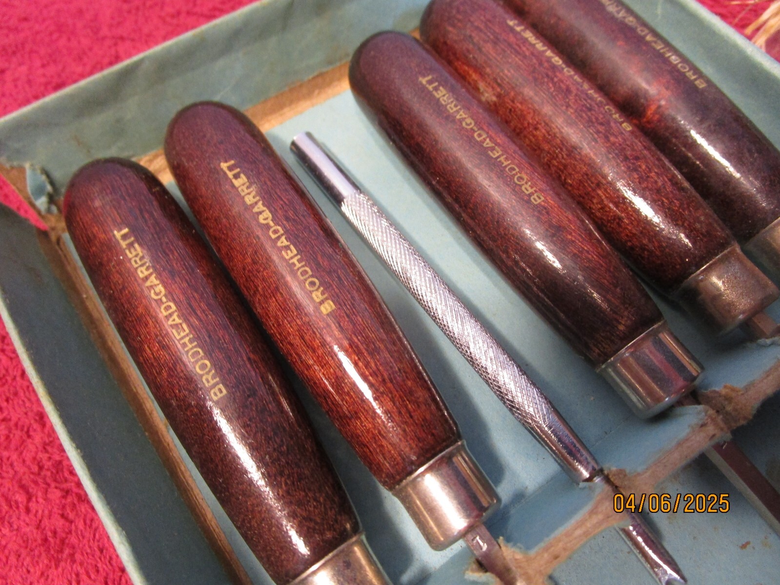 Lot of 5 Vintage Brodhead Garrett Wood Carving Chisels Tools w/Box
