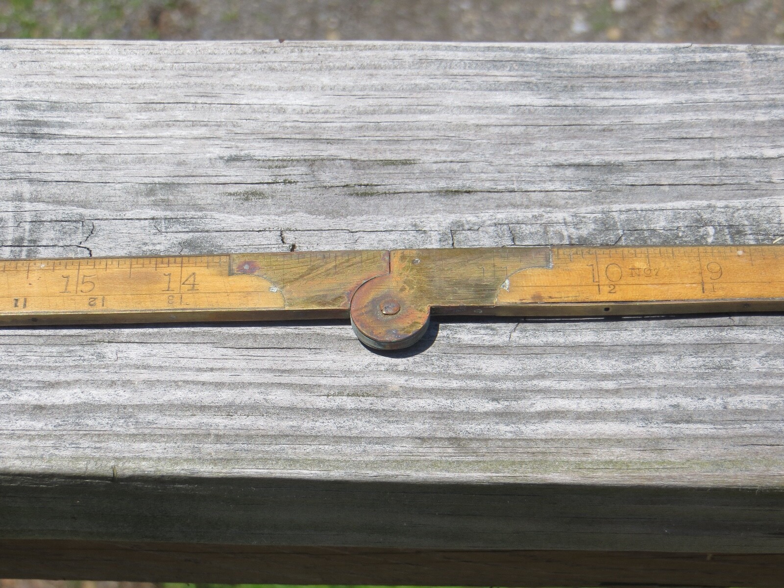 Vintage Boxwood Folding 24 inch Fold No 7 Caliper Ruler Brass And Wood Measure