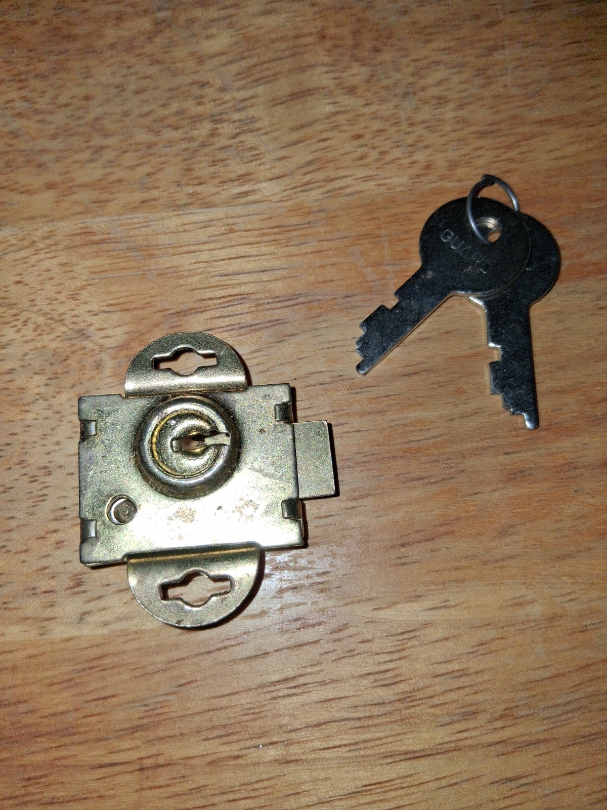 Yale Latch 16WB 6855 With 2 Keys