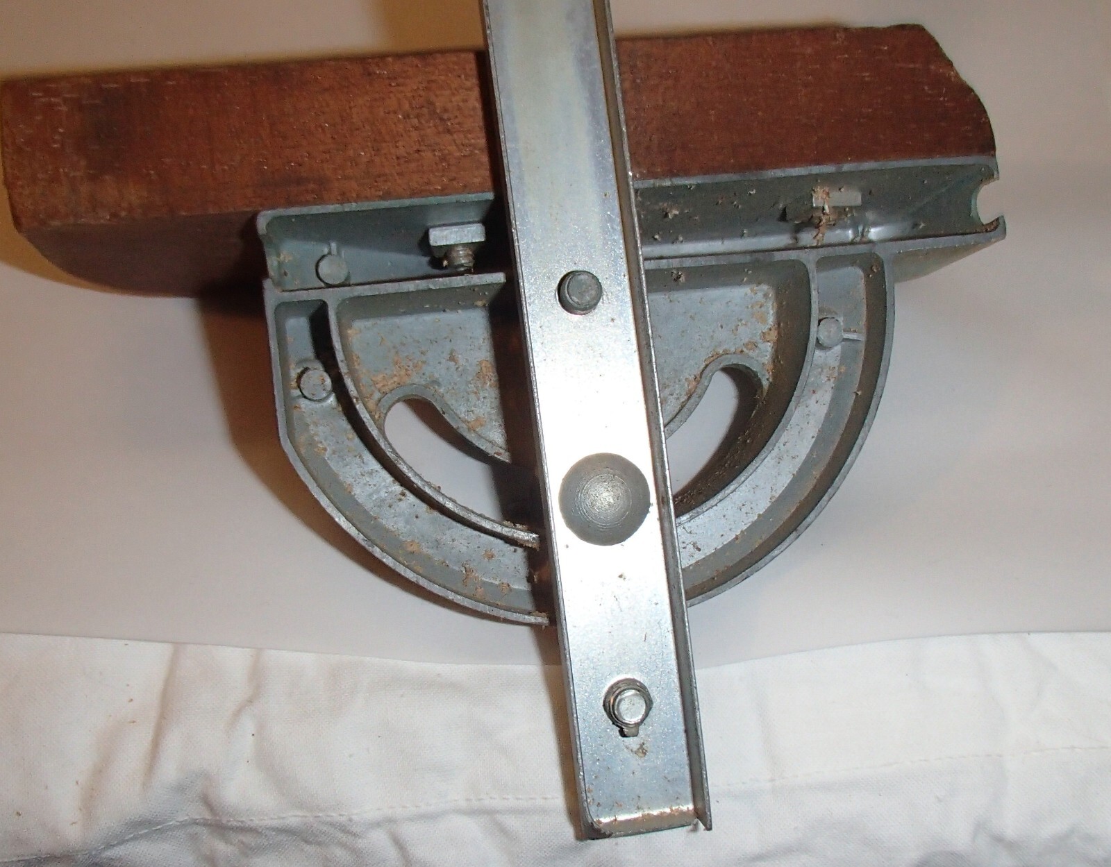 Vtg American Mach & Tool Co Aluminum Wingnut Adjustable Table Saw Miter Gauge