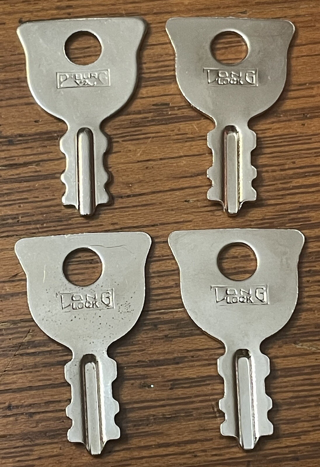 Lot Of 4 Vintage Long Lock Co. P’ Burg Va. Keys Key Not Numbered No Numbers