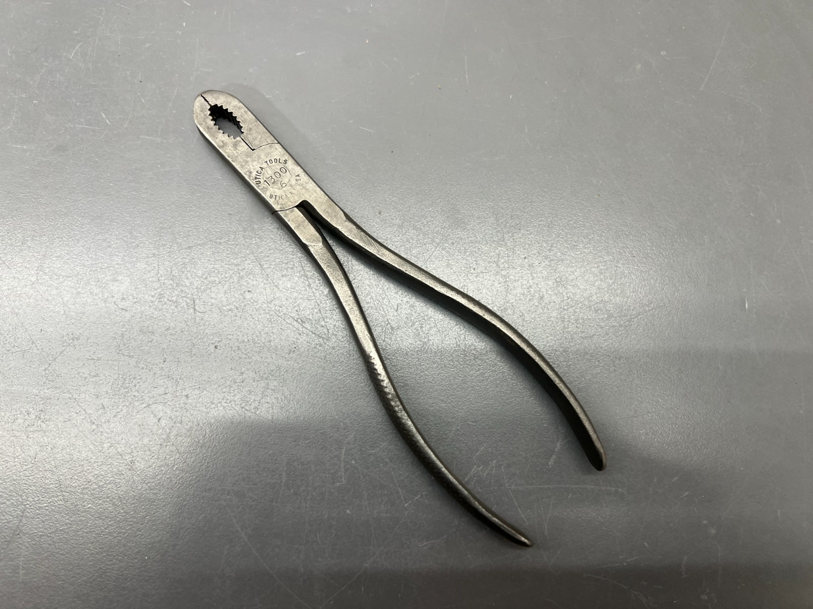 (d) VINTAGE UTICA TOOLS 1300-6 6″ GAS BURNER PLIERS TEXTURED GRIPS – VGC – USA