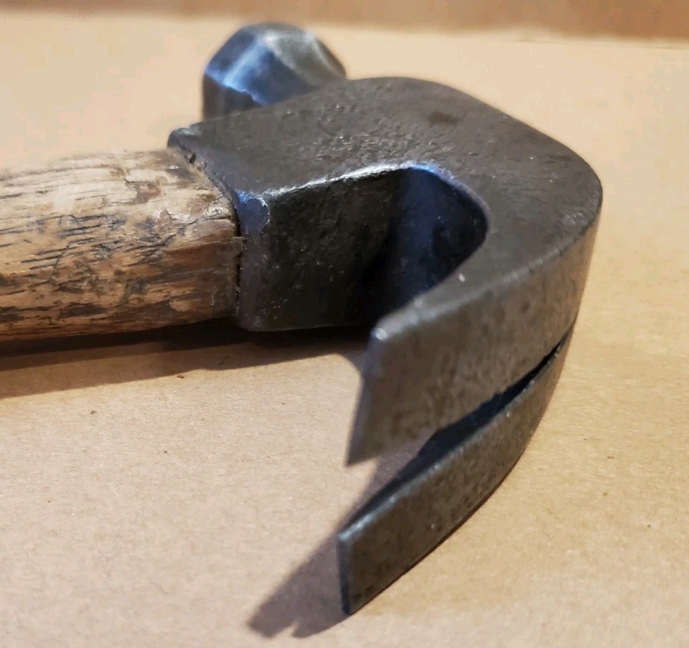 2 Vintage Belknap Bluegrass Claw Hammers,BG47-20, Other,Old Carpenter Tools