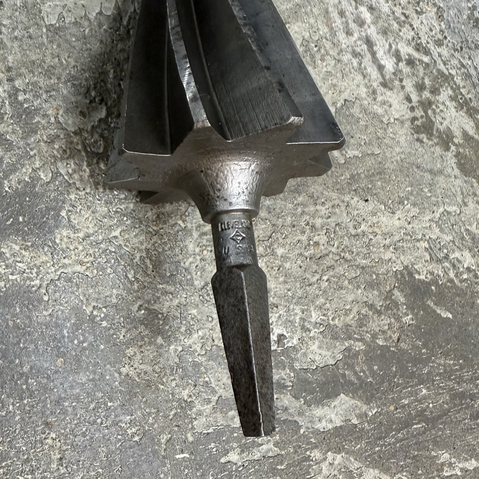 Vintage Cleveland USA Pipe Burring Reamer 4″ Flute Cone Bit 2″ Taper Heavy