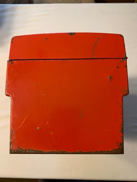 Vintage Belknap Cyclone Red Toolbox w/Red Tray – 6-1/2″ x 7-1/2″ x 19″