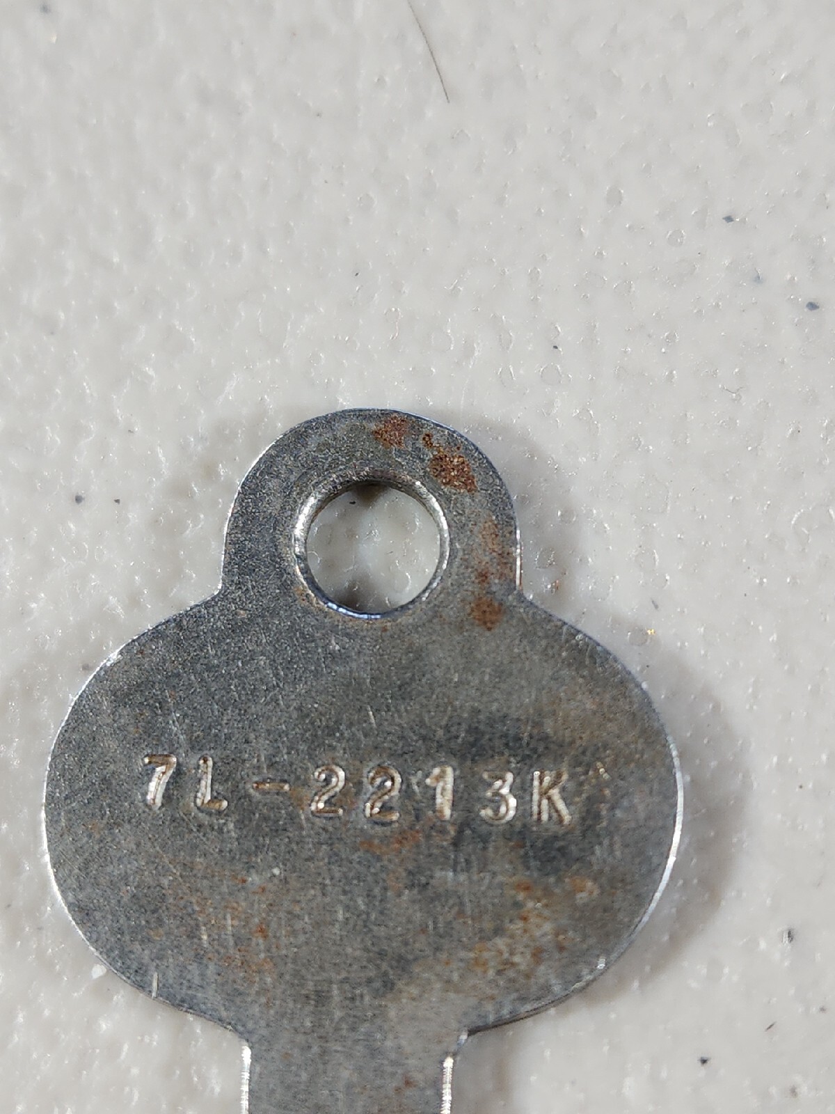 Vintage LYON National Lock Co. Flat Skeleton Key Approx 2″ Long Marked 7L-2213K