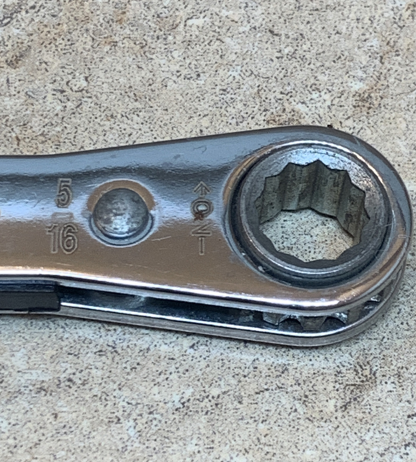 MAC TOOLS RW08102 Ratcheting 12-pt Box End Wrench 1/4” X 5/16” Made In USA