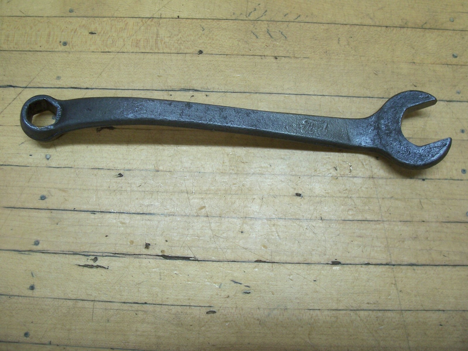 Vintage Ford Script Car Truck Tractor Antique Wrench Tool T-5893 Model T A