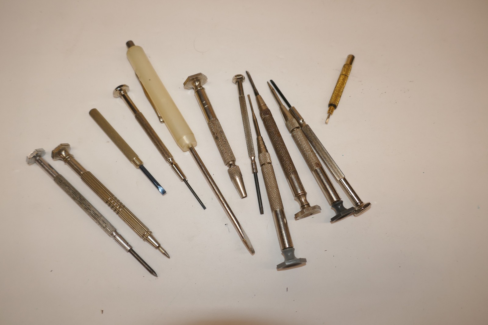 VINTAGE Lot of 12 Small SCREWDRIVER JEWELLER WATCHMAKERS OLD TOOLS