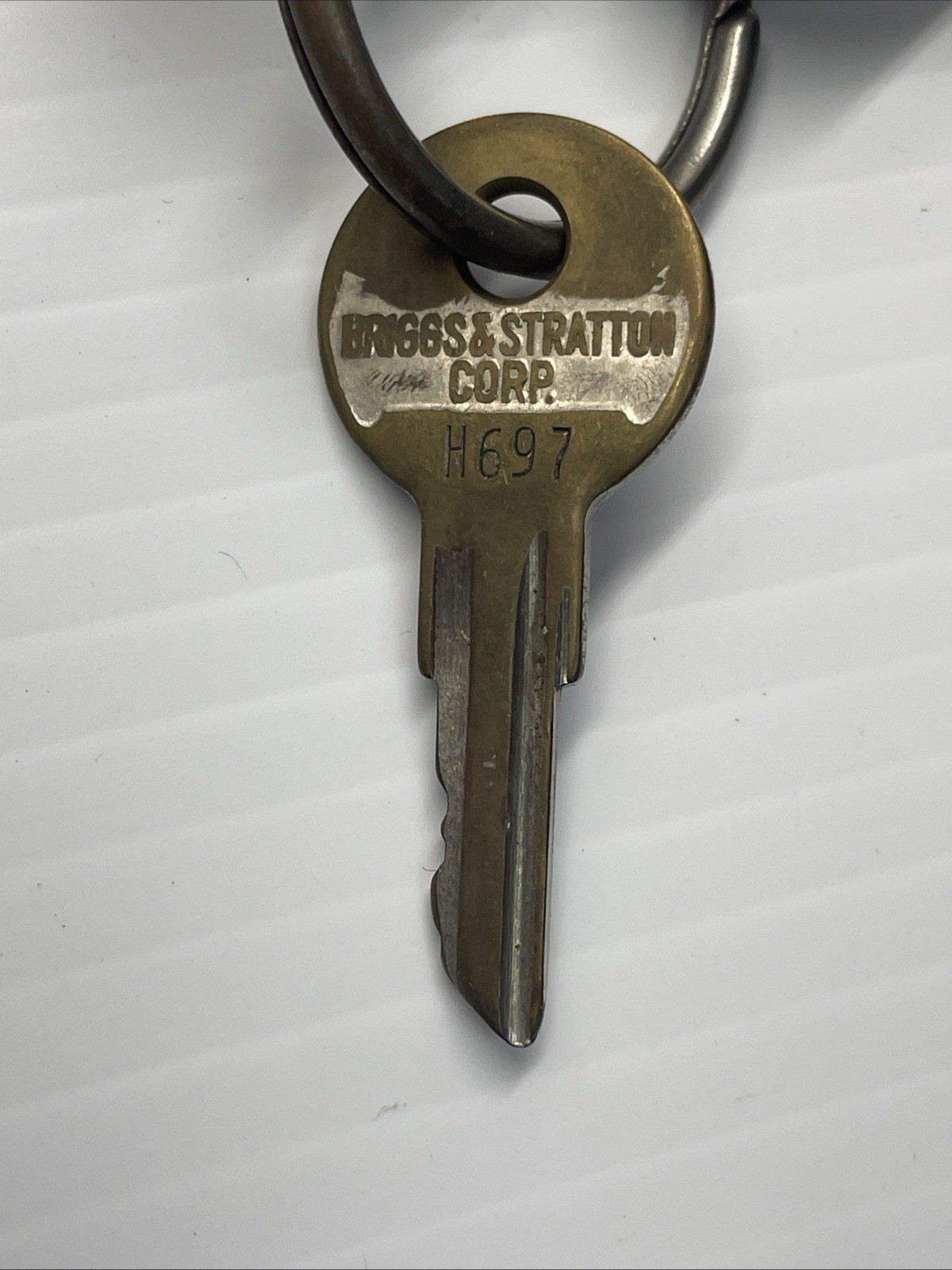 Lot of Vintage Keys Automobile GM Yale Skeleton Brass Key Tag Kentucky MH JD
