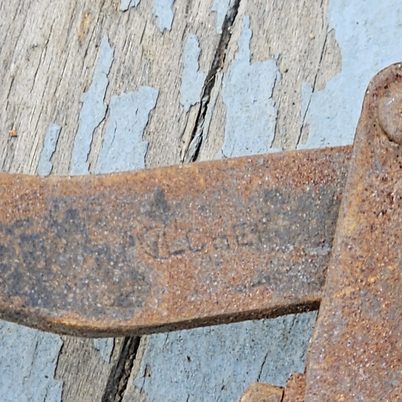 VLCHEK FORGED VALVE SPRING LIFTER DATES BACK TO 1915