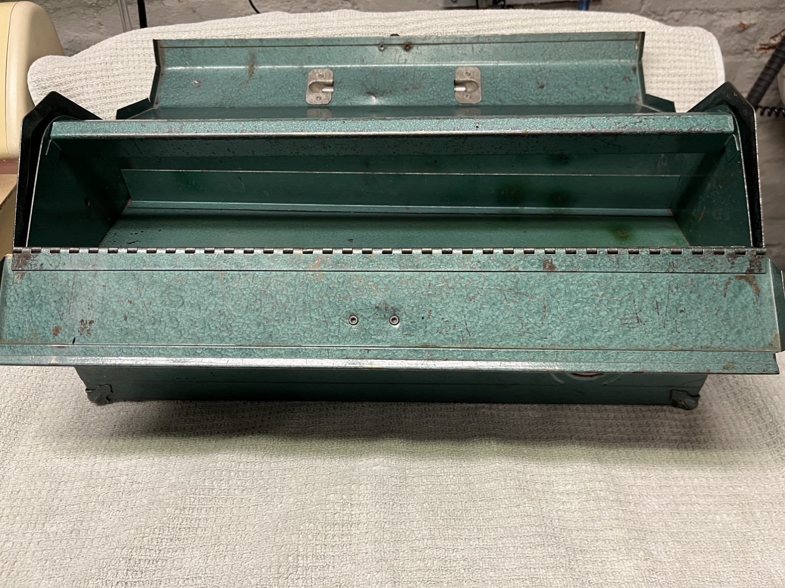 Vintage Waterloo Tombstone Tool Chest 9” X 8 3/4” X 19” Iowa Made in USA