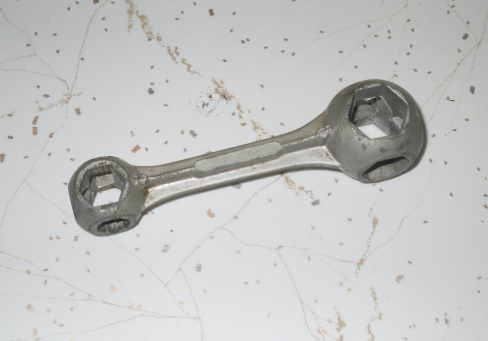Vintage 4″ Dog Bone Wrench 10-in-1 Bicycle MULTI Tool Durex Germany RC Plane
