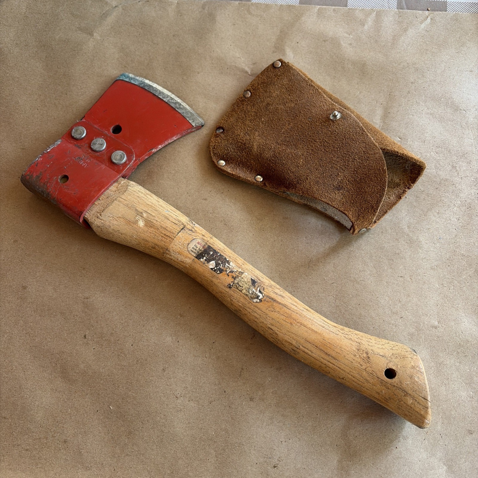 Vintage Ames Camp Sport Hatchet Axe 11-725 625 With Sheath – USA