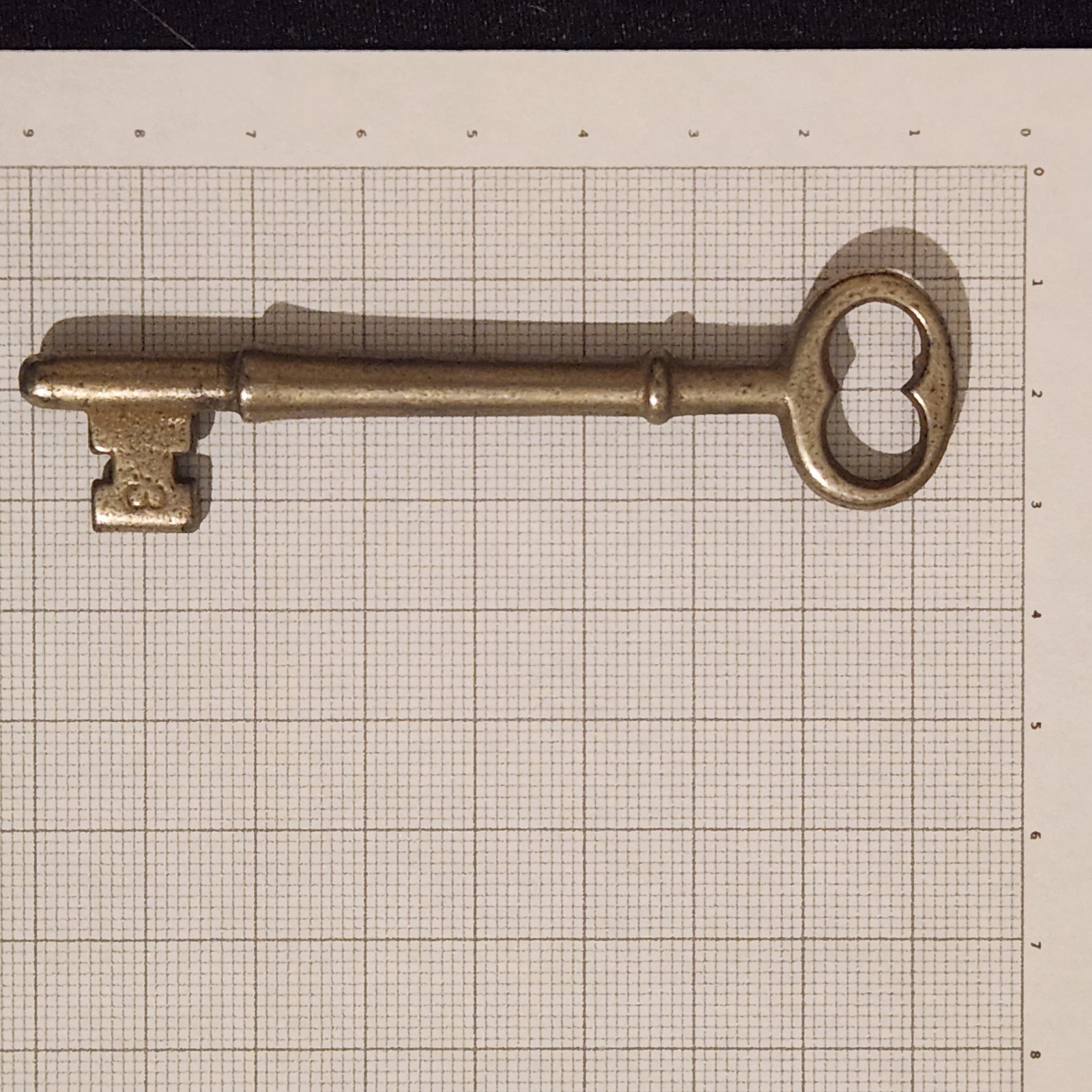 Antique Cast Iron Skeleton Key 3-1/2″ Solid Barrel #3 FULL DIMENSIONS