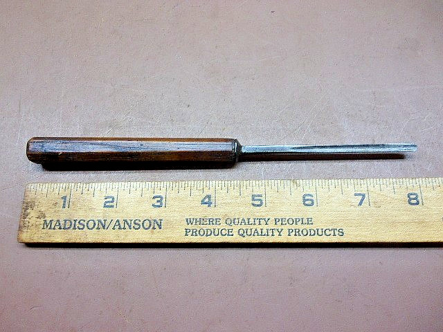 Antique W. BUTCHER Cast Steel 1/8″ Tang Style Shallow Gouge Wood Chisel