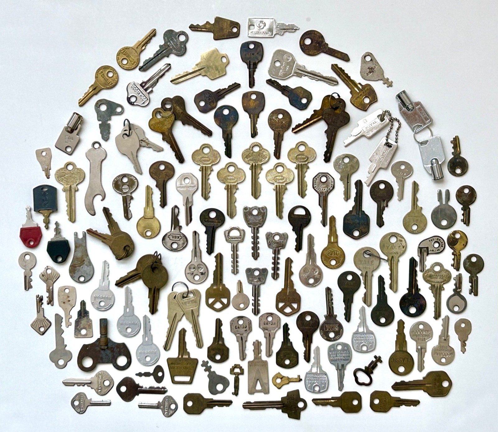 HUGE VTG LOT 100+ KEYS YALE/MASTER/CORBIN/SLAYMAKER/SECURITY/NAT’L/LUGGAGE/ETC