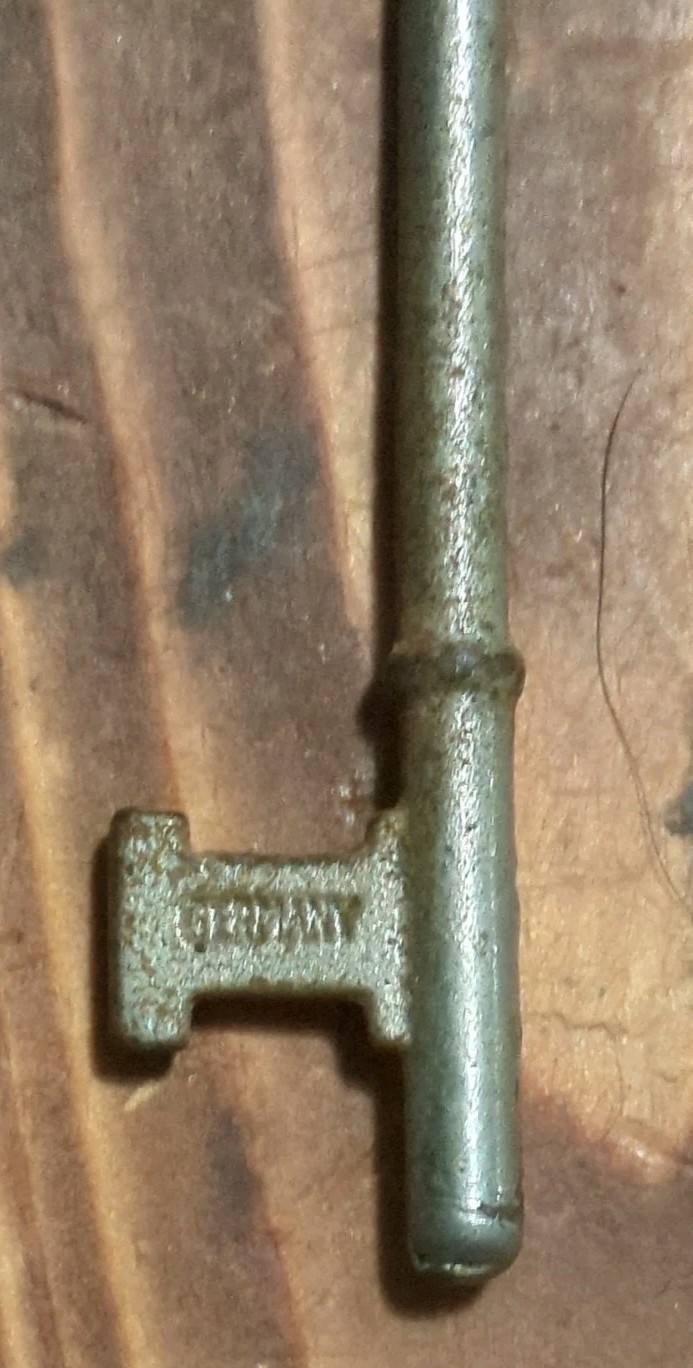 Vintage Jeco Germany Skeleton Key 3” Long Silver Tone