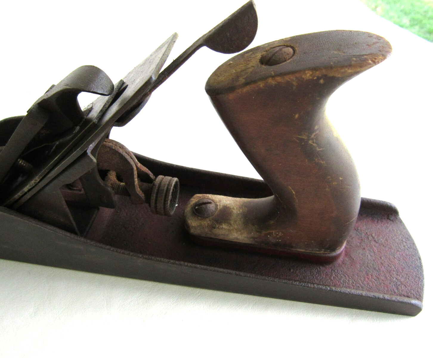 Vintage CRUSADER Wood Smoothing Plane. 13-1/2″ Long. Made in U.S.A.