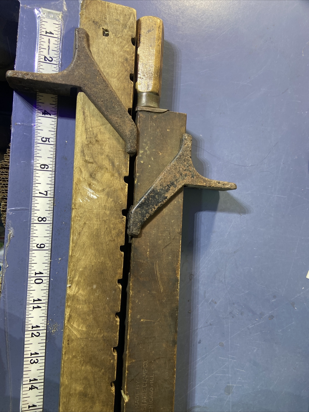 Rare VINTAGE ANTIQUE TRADE MARK PONY WOODEN WOOD BAR CLAMP TOOL SET OF 2 GA