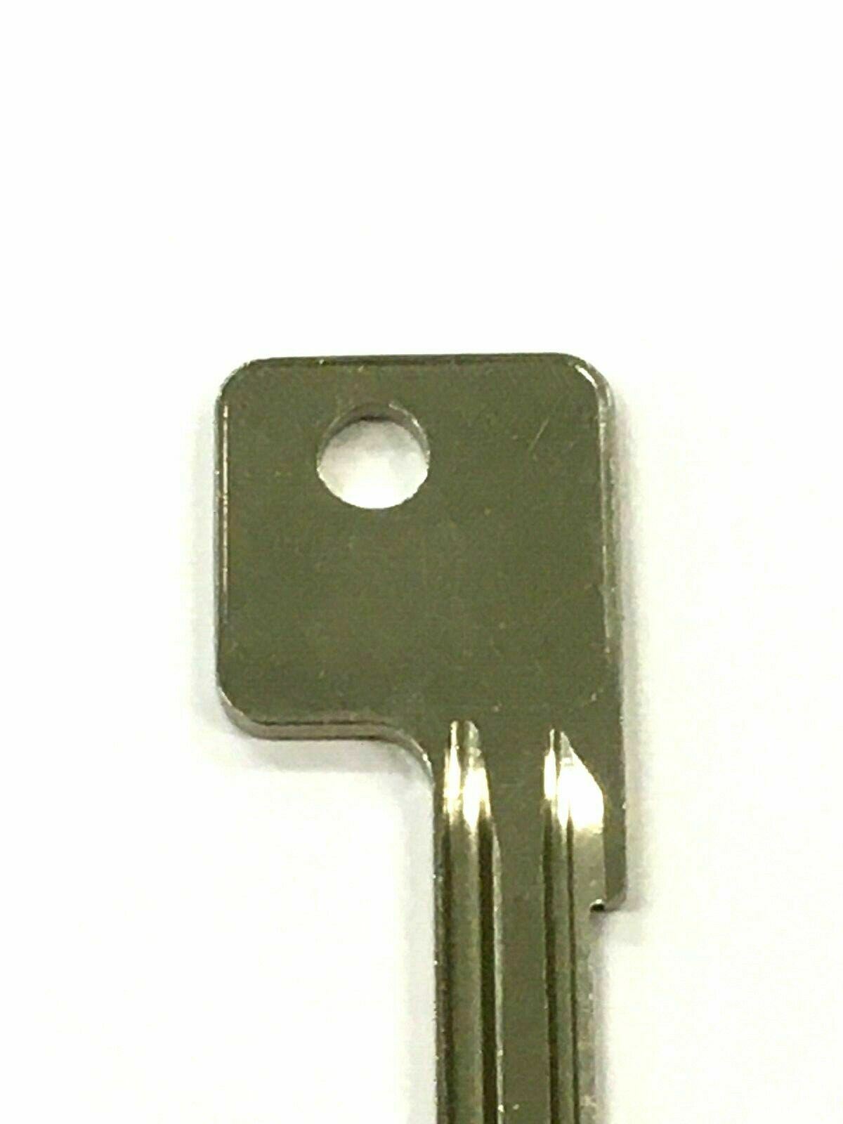 1 Yale Commercial & Residential Key Blank 999N Y1E Square Head Keys Blanks