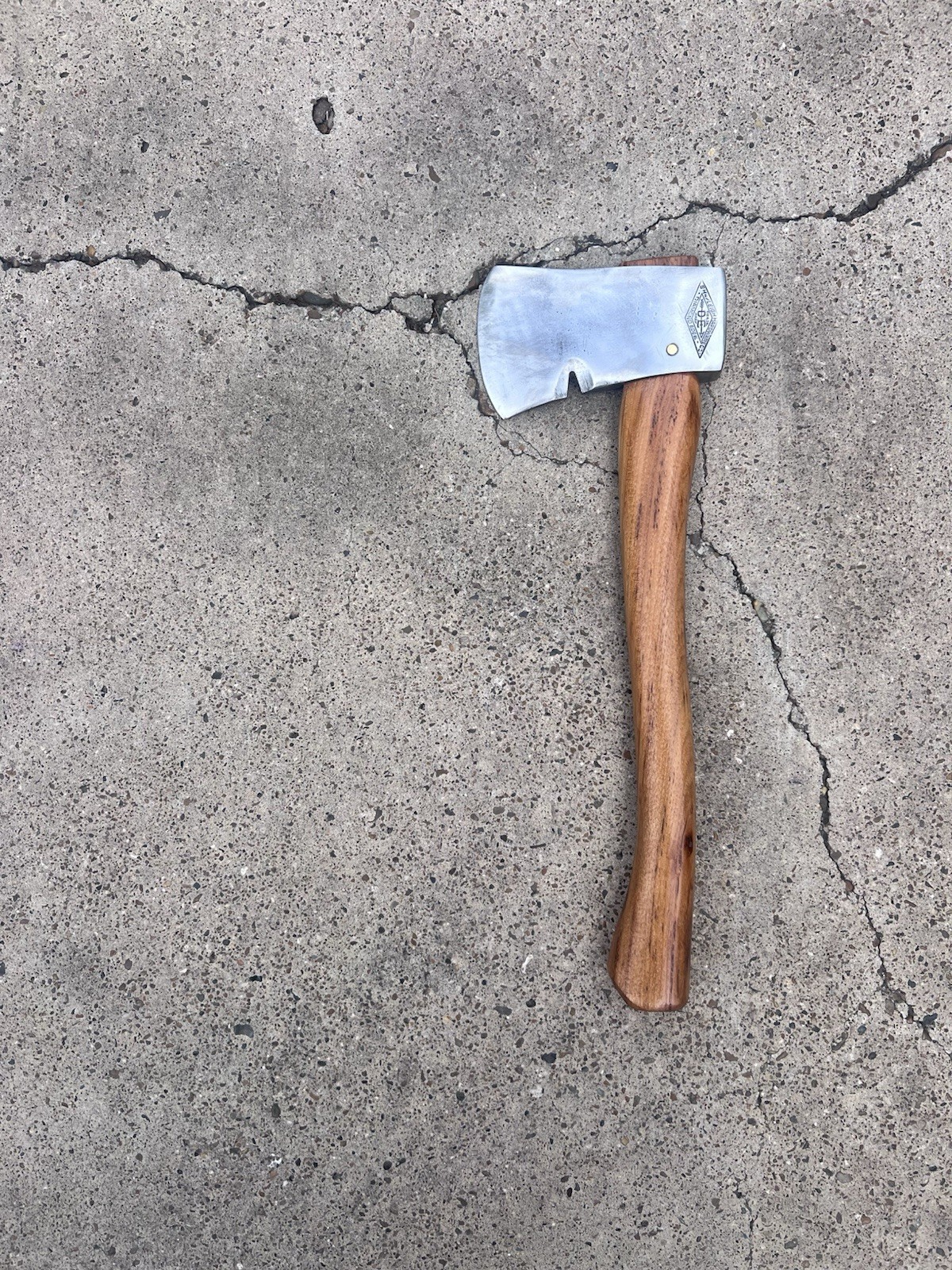 Bad-Axe Shapleigh Diamond Edge 1.8lb Hatchet Axe on 15in Handle, Brass Pinned