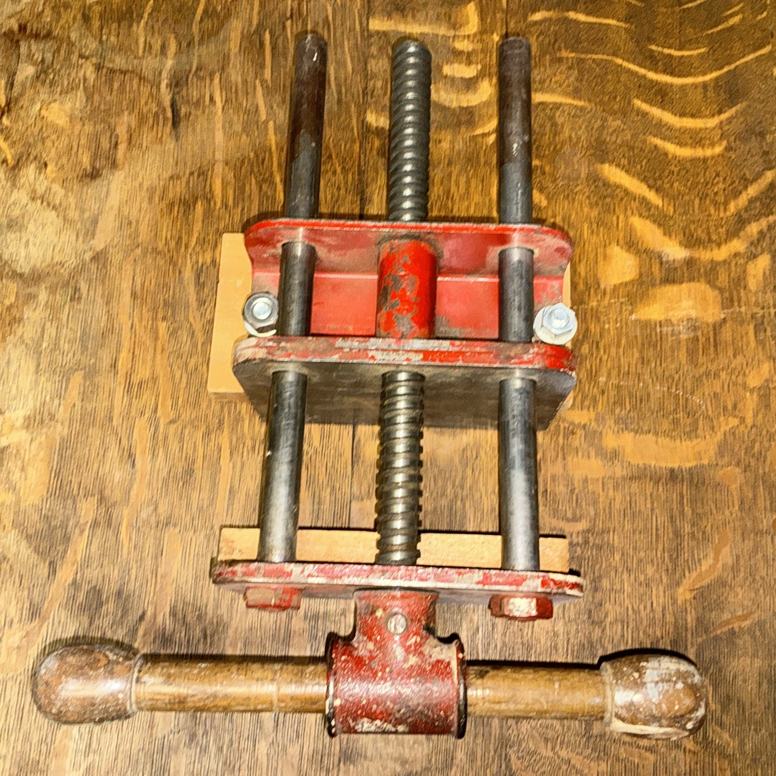 Columbian Woodcraft #6-C woodworking Vise Working Condition