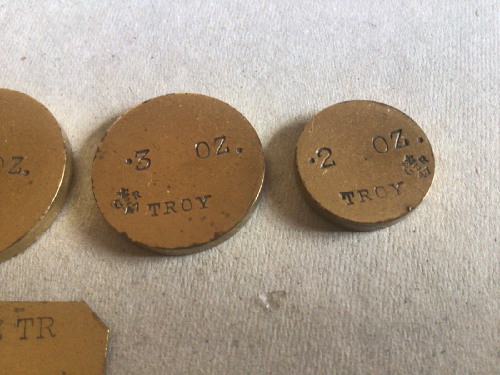 Antique Unusual Rare G2R George II Brass Troy Oz Weights .. Coin Silver Gold ..