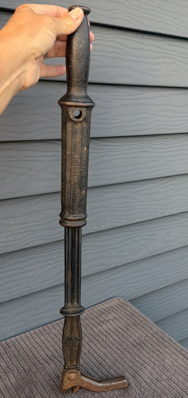 ANTIQUE Tools Nail Puller Extractor RARE Vintage “BRIDGEPORT SUREGRIP 56” ☆USA
