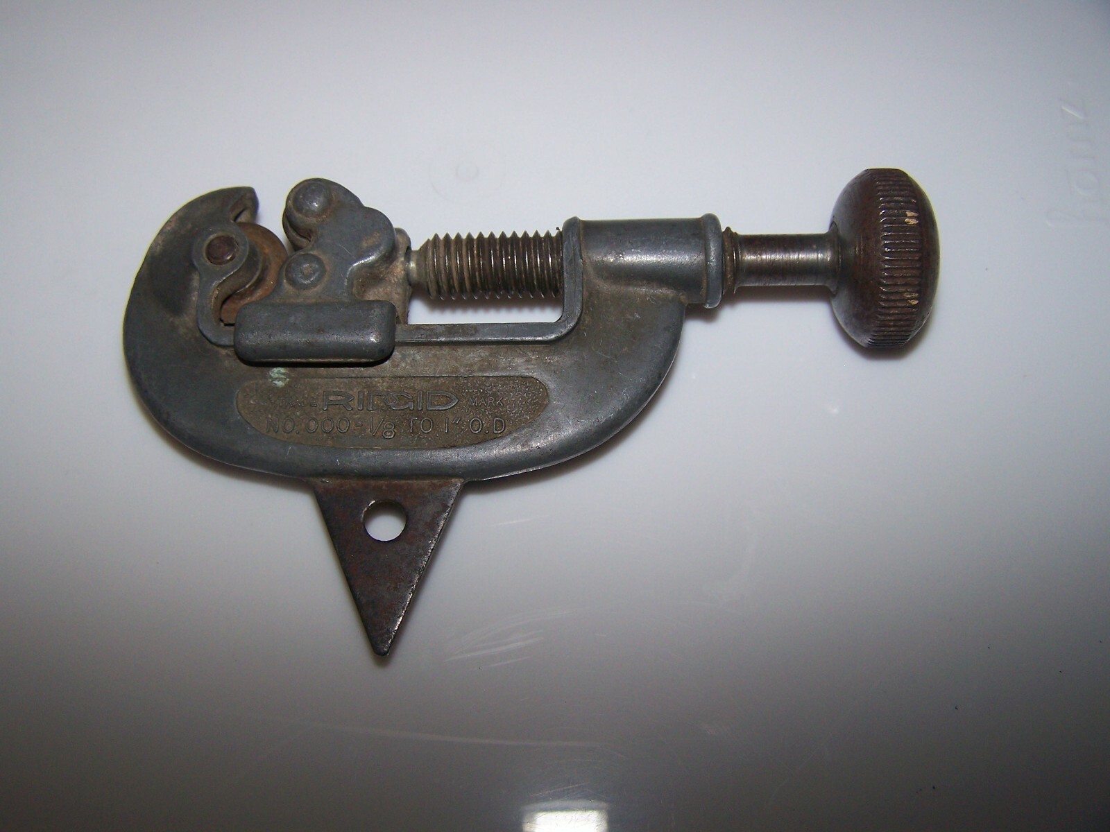 Rigid Tool Co. Pipe Cutter No. 000 1/8″ to 1″ O.D Elyria, Ohio U.S.A Vintage
