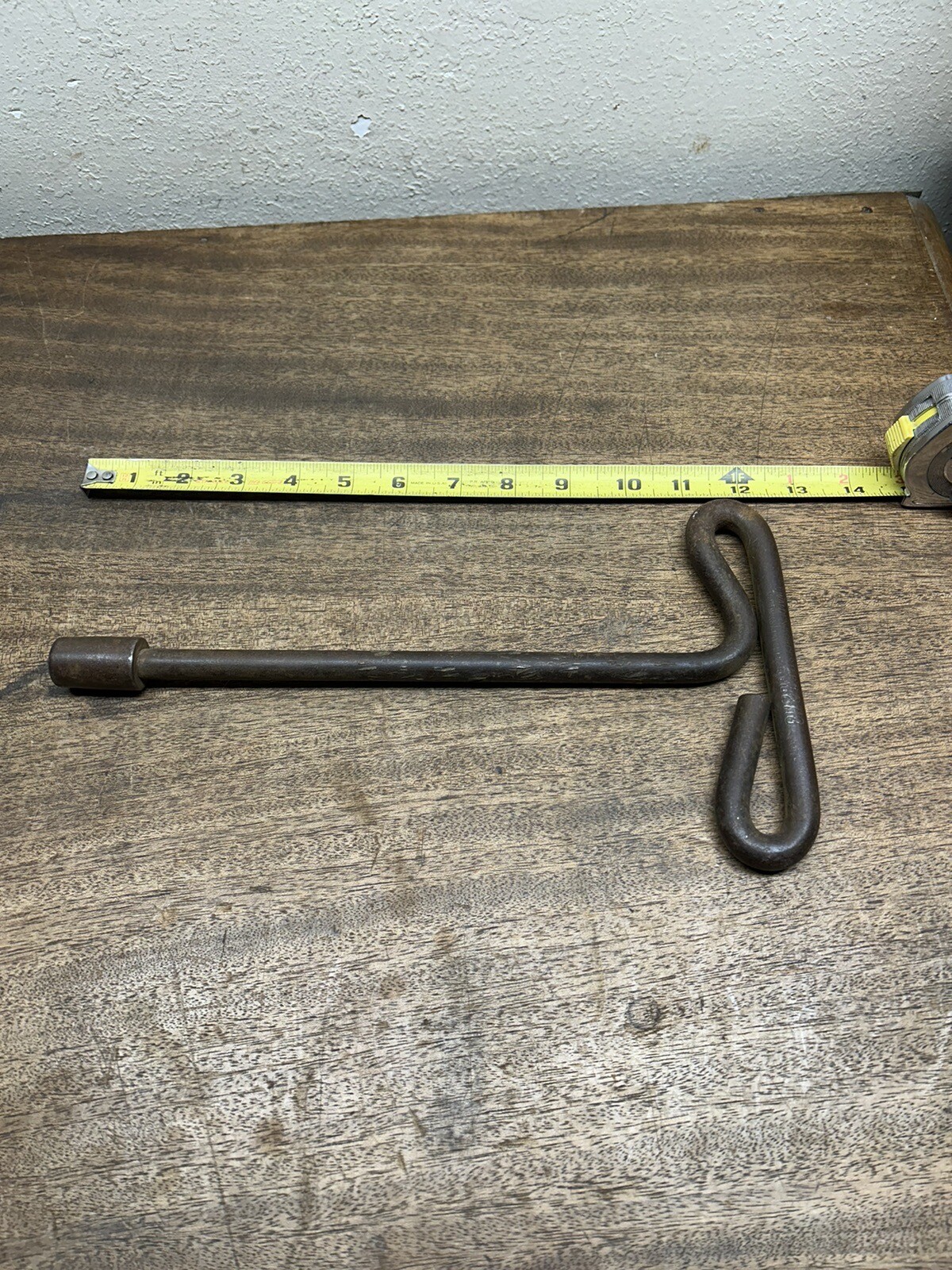 Early WALDEN WORCHESTER #2718 9/16″ long tee-handle socket wrench. Made in USA.