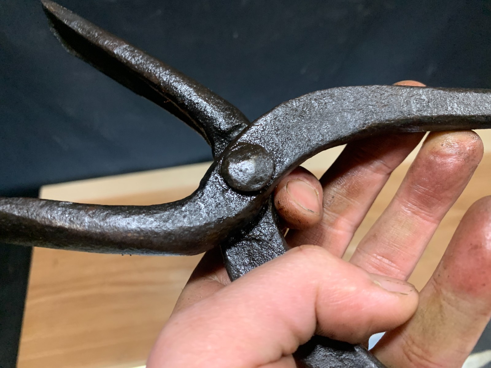 Vintage: Hand-made Japanese Iron -Japanese Blacksmith Tongs 48cm sawsmith 631g