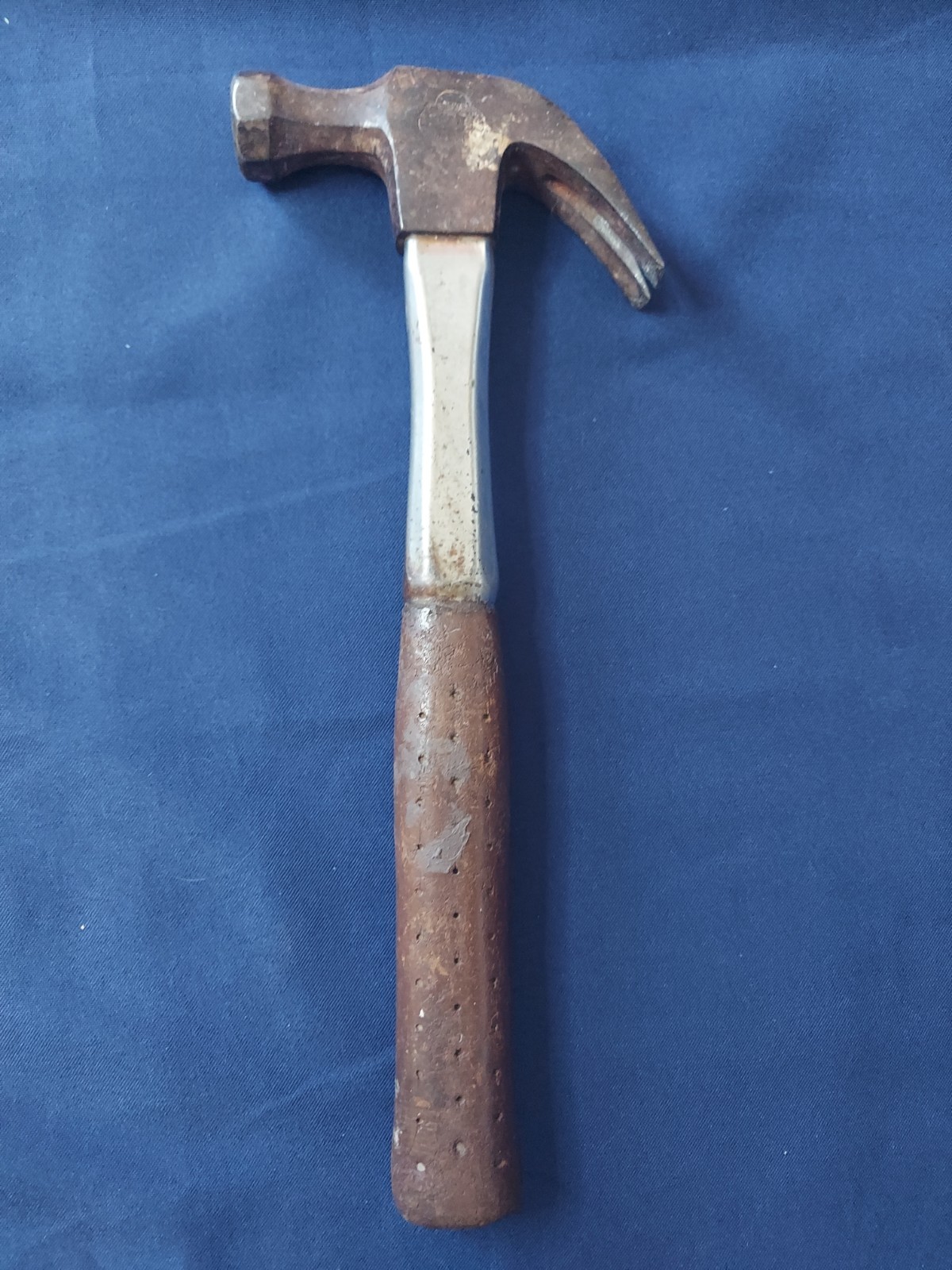 Vintage Blue Grass Belknap Hardware BG-547-16 Claw Hammer