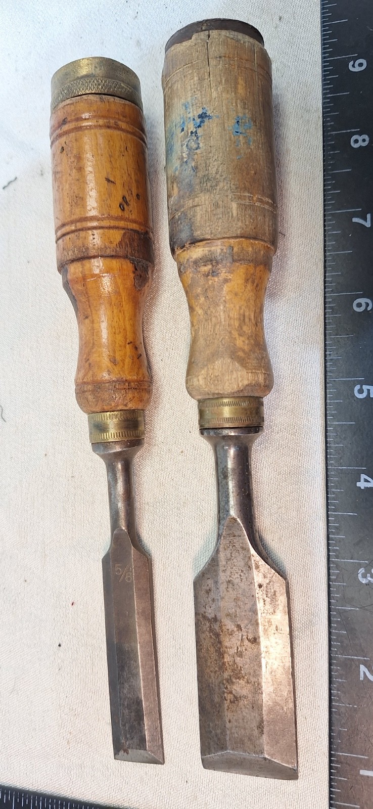 Erik Anton Berg Eskilstuna Sweden beveled Chisel 1 ” shark logo. + 5/8″ no logo